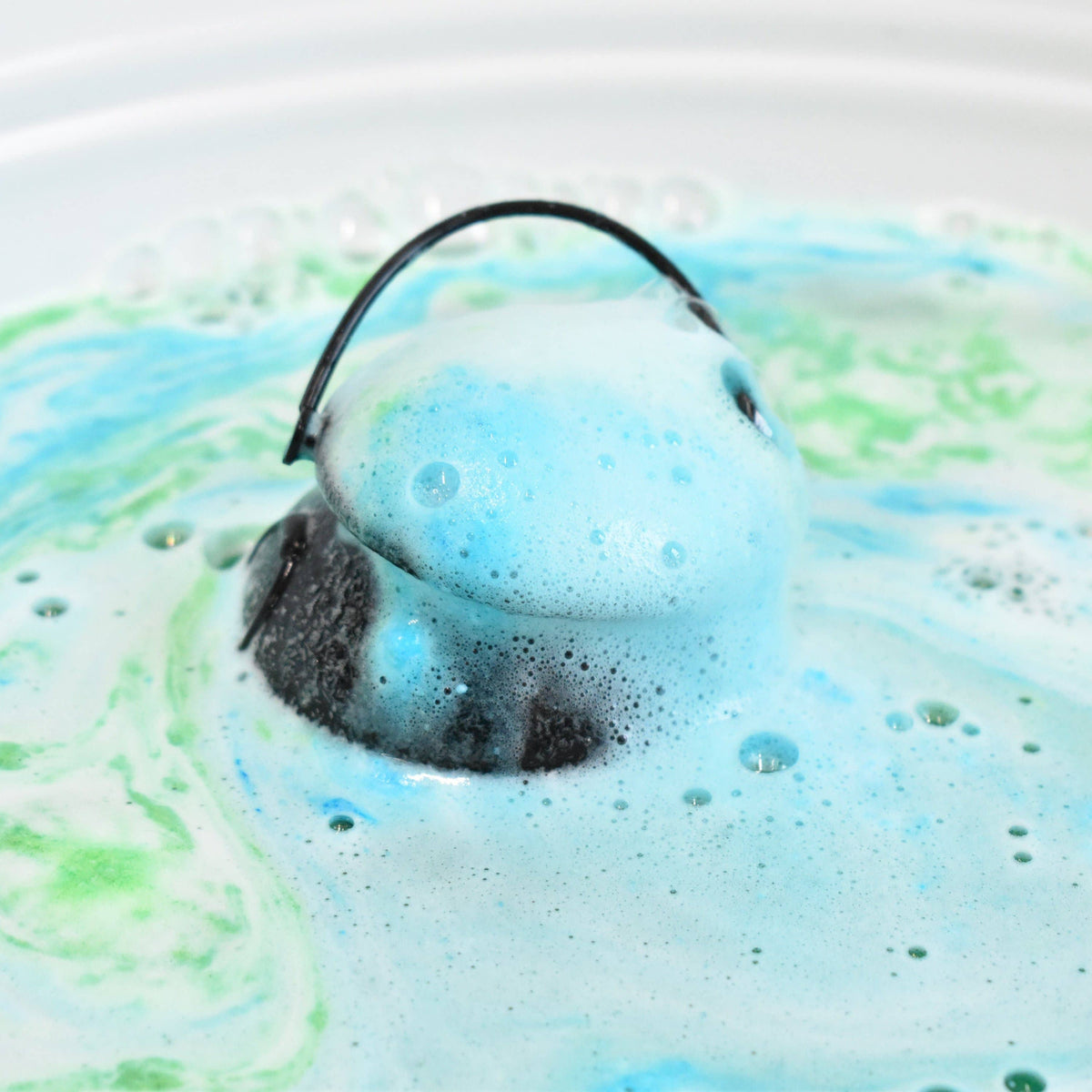 Bubbling Cauldron Halloween Bath Bomb - Witchy