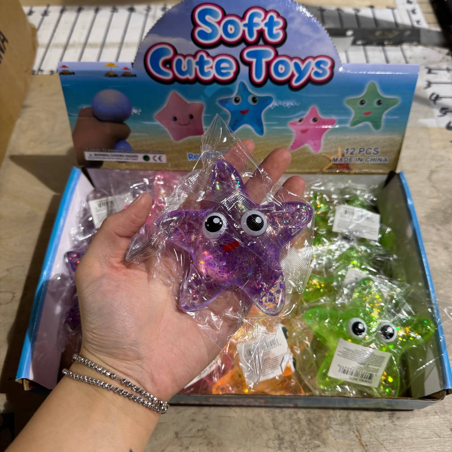 Sugar Squeeze Glitter Starfish Toy
