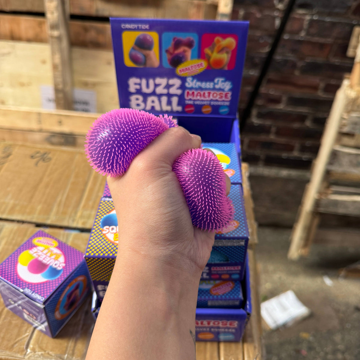 Sugar Squeeze Fuzzy Color Changing Ball