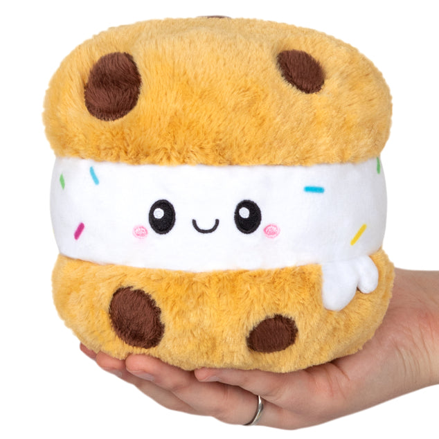 Squishable - Snackers Cookie Ice Cream Sandwich